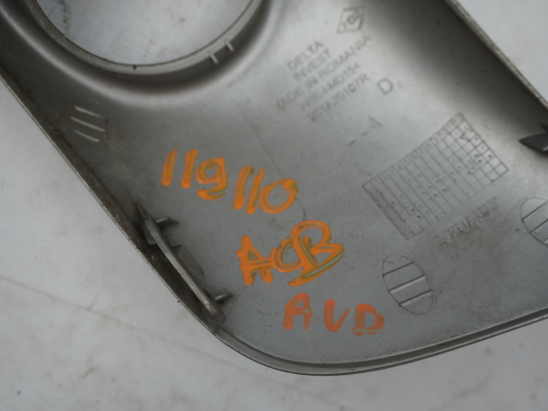 CACHE ANTIBROUILLARD D