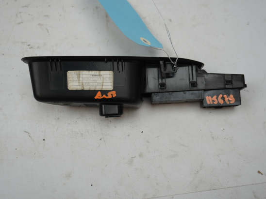 COMMANDE LEVE-GLACE PORTE ARD