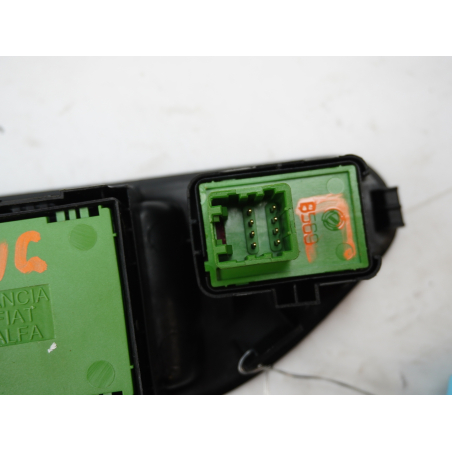 COMMANDE LEVE-GLACE PORTE AVG