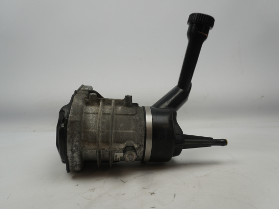 POMPE DIRECTION ASSISTEE