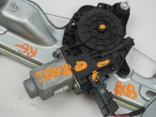 MECANISME+MOTEUR LEVE-GLACE ARG