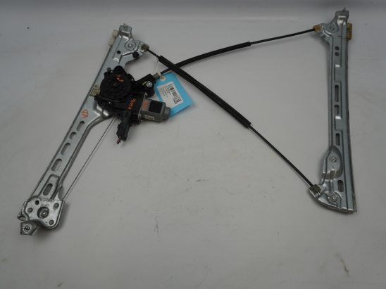 MECANISME+MOTEUR LEVE-GLACE AVD