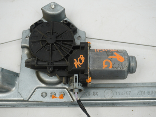 MECANISME+MOTEUR LEVE-GLACE ARG