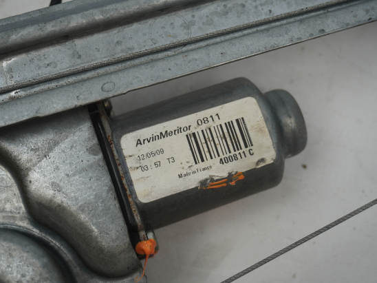 MECANISME+MOTEUR LEVE-GLACE ARG