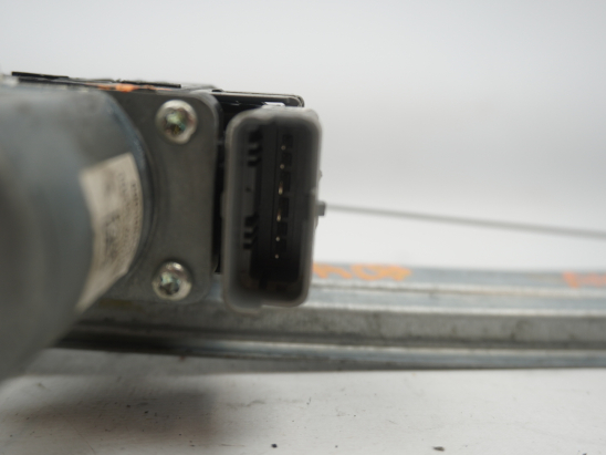 MECANISME+MOTEUR LEVE-GLACE AVD