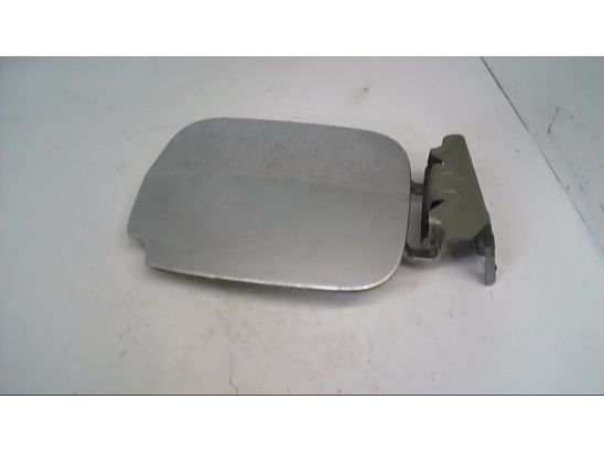 VOLET DE TRAPPE CARBURANT