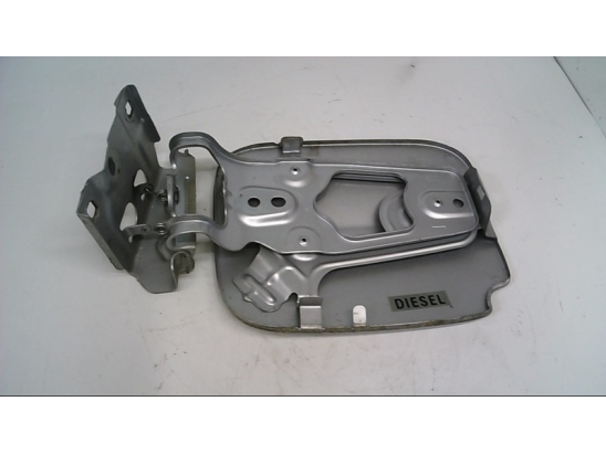 VOLET DE TRAPPE CARBURANT