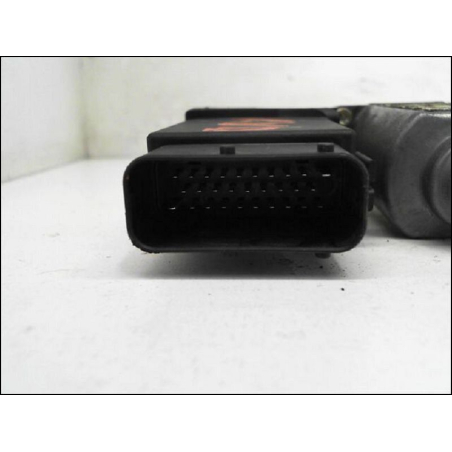 MOTEUR LEVE-VITRE AVD