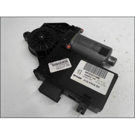 MOTEUR LEVE-VITRE AVD