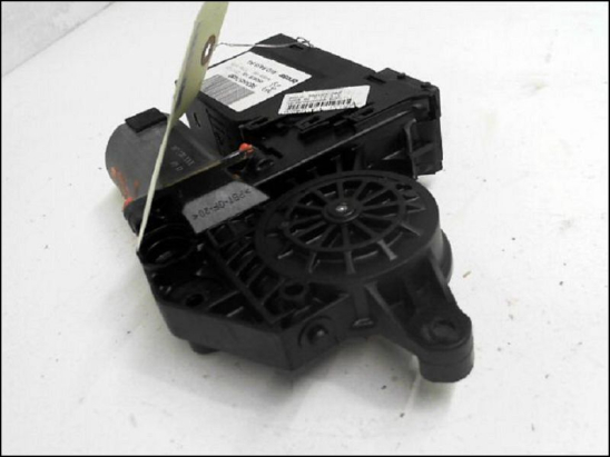 MOTEUR LEVE-VITRE AVD