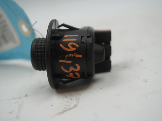 COMMANDE RETROVISSEUR EXT ELECTRIQUE
