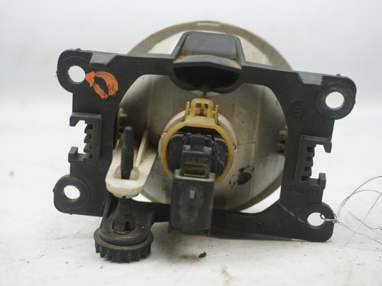 PHARE ANTIBROUILLARD AVD