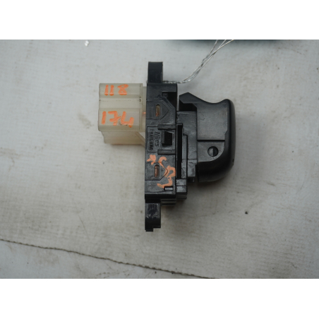 COMMANDE LEVE-GLACE PORTE ARD