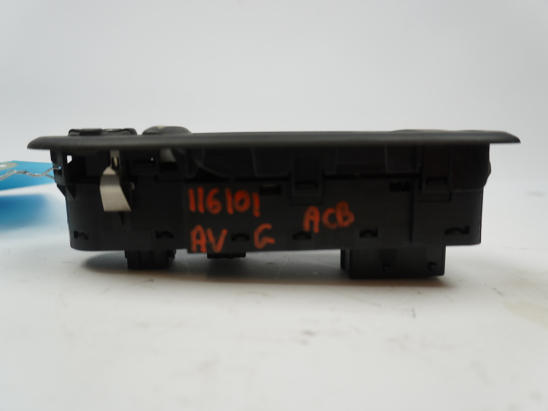 COMMANDE LEVE-GLACE PORTE AVG