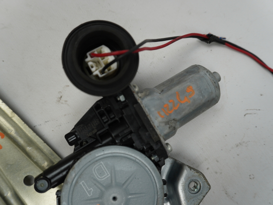 MECANISME+MOTEUR LEVE-GLACE ARG