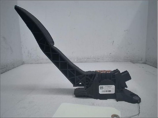 POTENTIOMETRE ACCELERATEUR