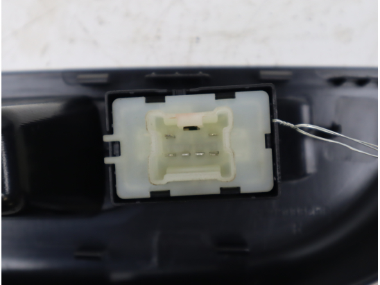 COMMANDE LEVE-GLACE PORTE ARD