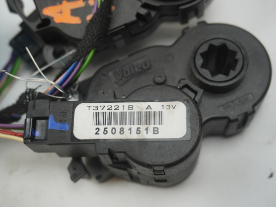 MOTEUR VOLET DE CHAUFFAGE