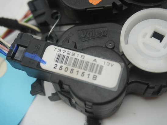 MOTEUR VOLET DE CHAUFFAGE