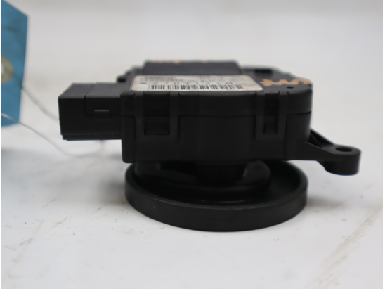 MOTEUR VOLET DE CHAUFFAGE