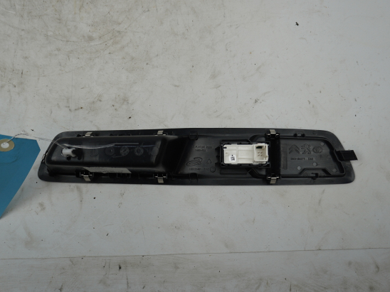 COMMANDE LEVE-GLACE PORTE AVD