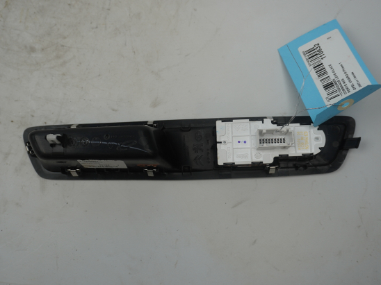 COMMANDE LEVE-GLACE PORTE AVG