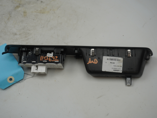 COMMANDE LEVE-GLACE PORTE AVG