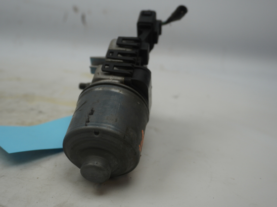 MOTEUR ESSUIE-GLACE AV