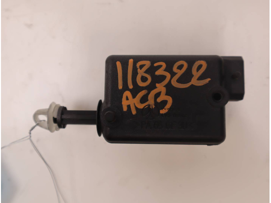 Actionneur portillon aile ard occasion RENAULT MEGANE I Phase 2 CLASSIC - 1.6i 16v 107ch