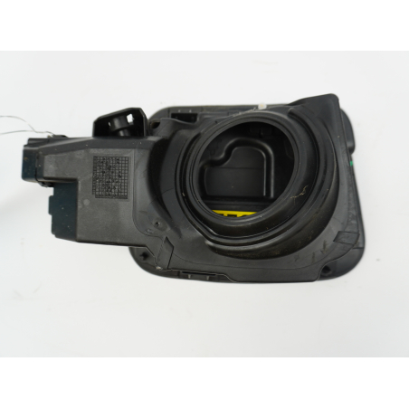 VOLET DE TRAPPE CARBURANT