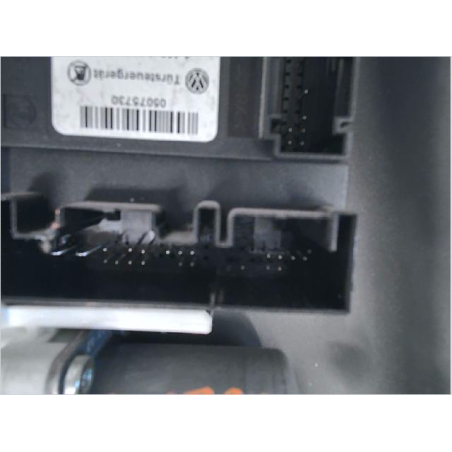 MECANISME+MOTEUR LEVE-GLACE AVD