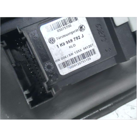 MECANISME+MOTEUR LEVE-GLACE AVD