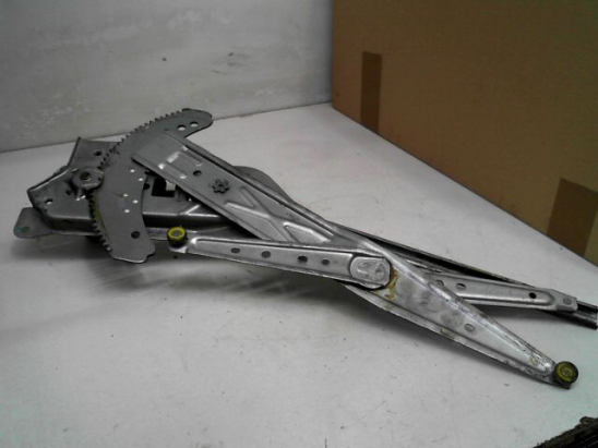 MECANISME LEVE-GLACE AVD