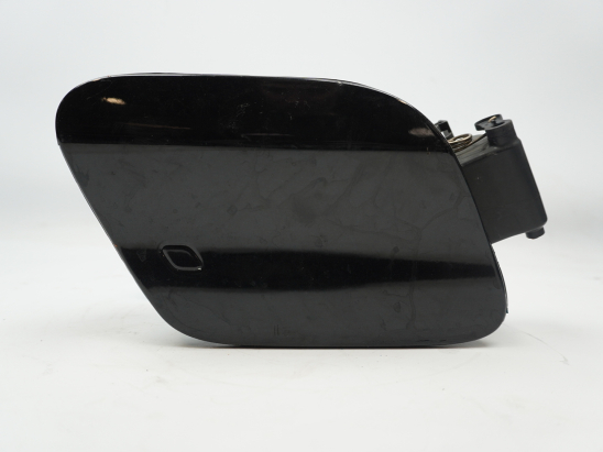 VOLET DE TRAPPE CARBURANT