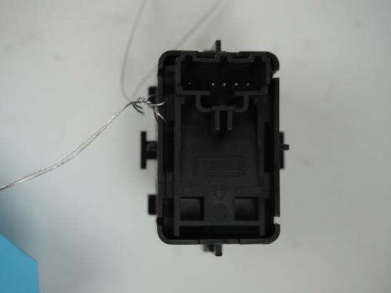 COMMANDE LEVE-GLACE PORTE ARD