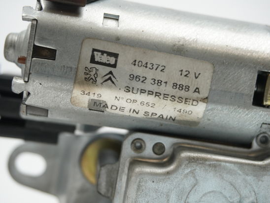 MOTEUR ESSUIE-GLACE AR