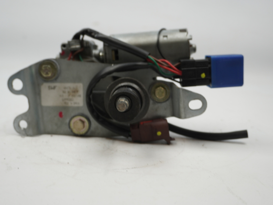 MOTEUR ESSUIE-GLACE AR