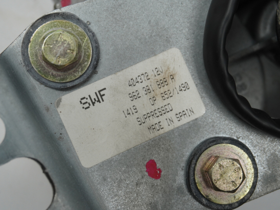 MOTEUR ESSUIE-GLACE AR