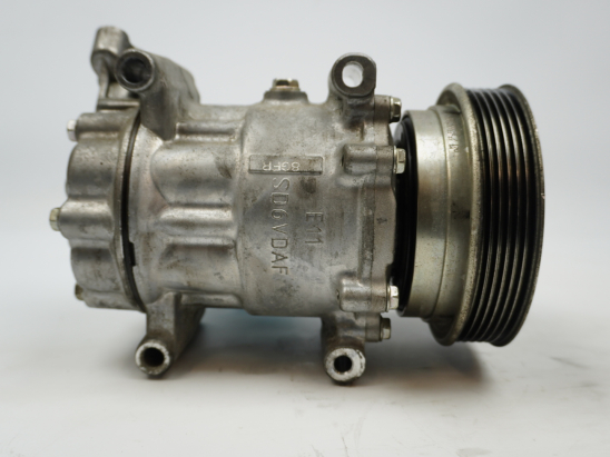 COMPRESSEUR AIR CONDITIONNE