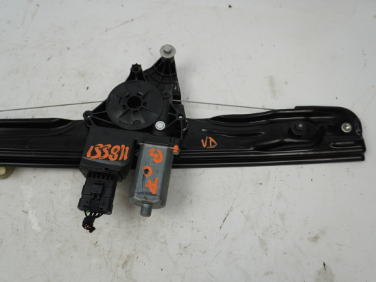 MECANISME+MOTEUR LEVE-GLACE AVD