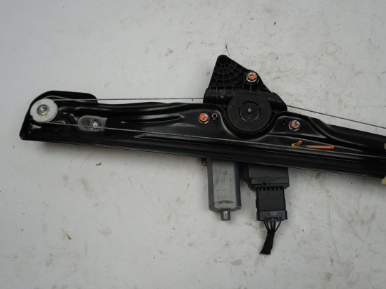 MECANISME+MOTEUR LEVE-GLACE AVD