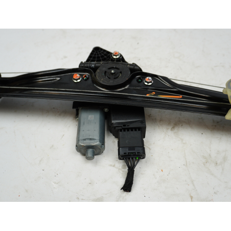 MECANISME+MOTEUR LEVE-GLACE AVD