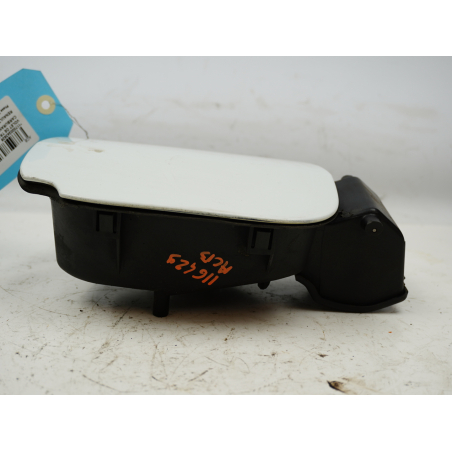 VOLET DE TRAPPE CARBURANT