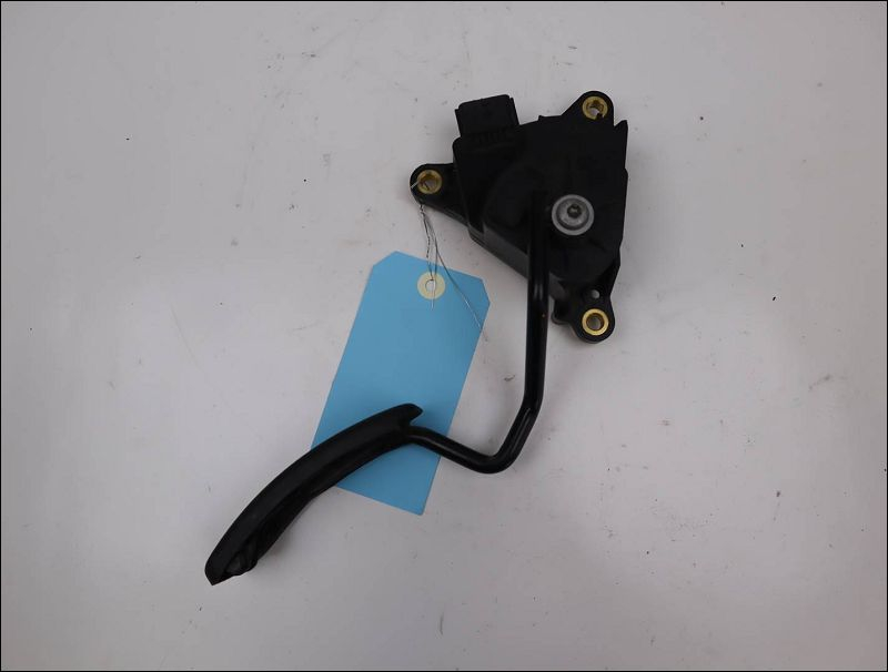 POTENTIOMETRE ACCELERATEUR