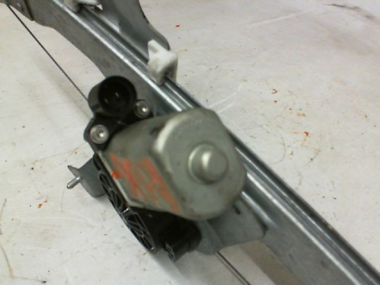 MECANISME+MOTEUR LEVE-GLACE AVG