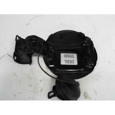 VOLET DE TRAPPE CARBURANT