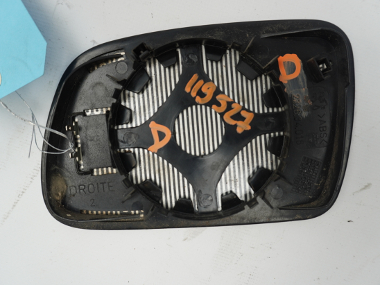 GLACE  RETROVISEUR EXT D