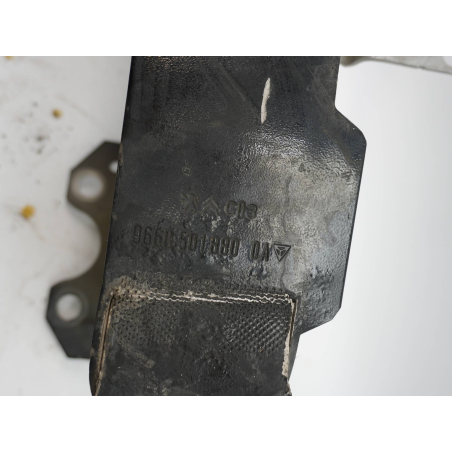 RENFORT PARE-CHOC AV