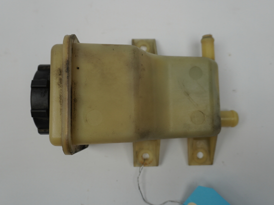 RESERVOIR POMPE DIRECTION