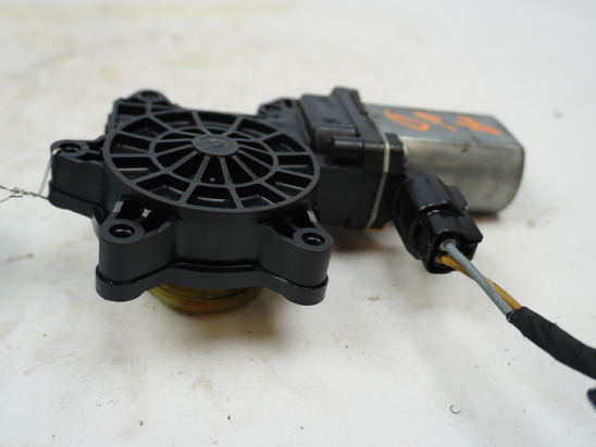 MOTEUR LEVE-VITRE AVD